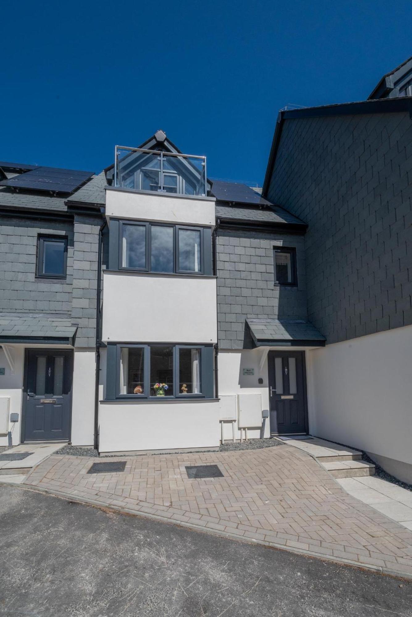 Exceptional 3 Bedroom Home In Penzance~New~Seaside Exteriör bild
